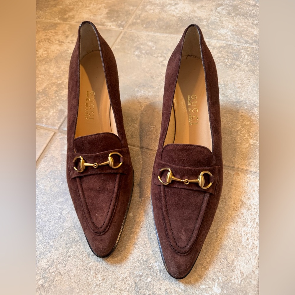Authentic Brown suede Gucci horsebit pumps
